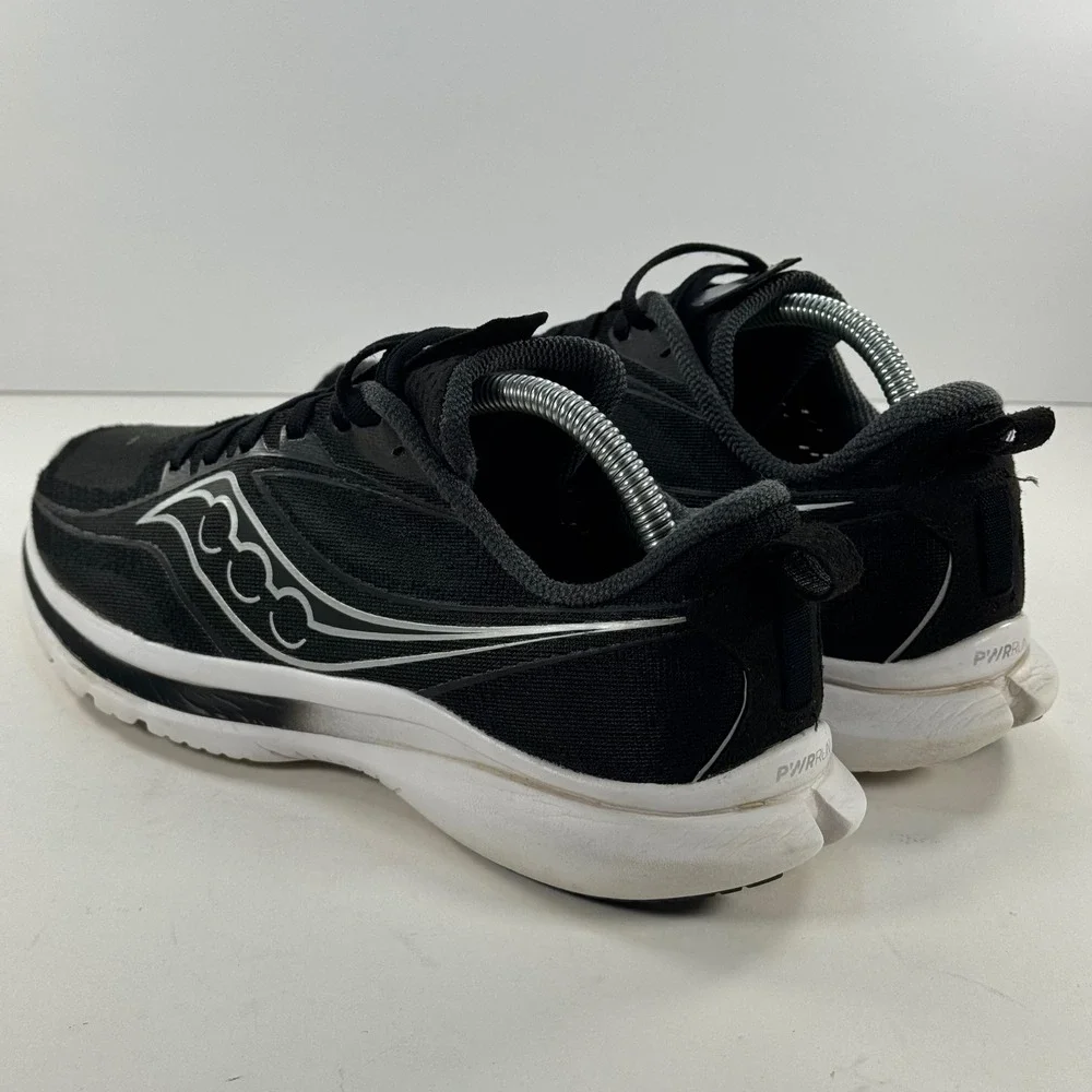Saucony Kinvara 13 Womens Running Shoes‎ Black White S10723-05 Size 10